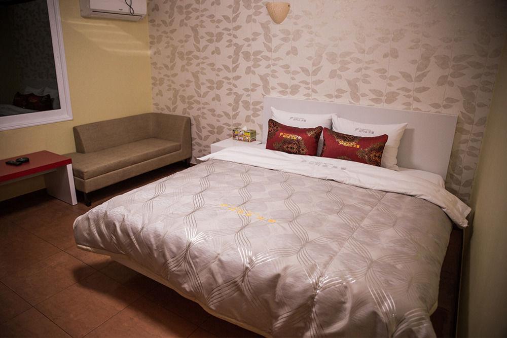 Picasso Motel Haeundae Пусан Екстер'єр фото